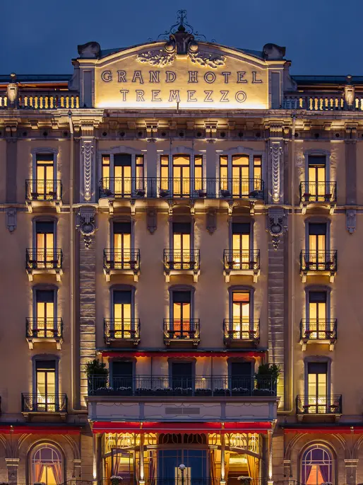 Grand Hotel Tremezzo夜间外观